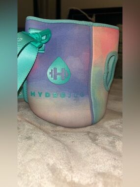 Hydrojug Neoprene Multicolor Bottle Sleeve with Strap, Gym Handle, Reusable 730z